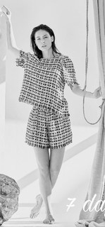 Lena Meyer-Landrut feet photo thumbnail