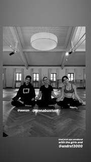 Lena Meyer-Landrut feet photo thumbnail
