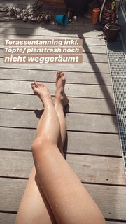 Lena Meyer-Landrut feet photo thumbnail