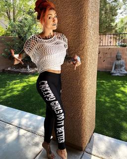 Lena Scissorhands feet photo 17