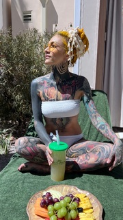 Lena Scissorhands feet photo 1