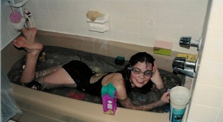 Lenay Olsen feet photo thumbnail