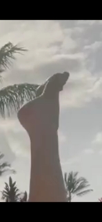 Lenay Olsen feet photo thumbnail