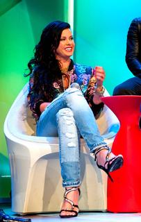 Lene Nystrøm feet photo thumbnail