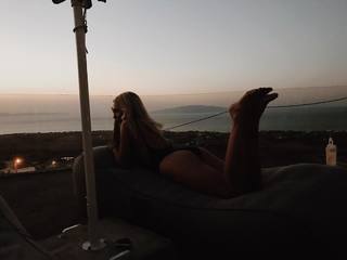 Lennon Stella feet photo 1