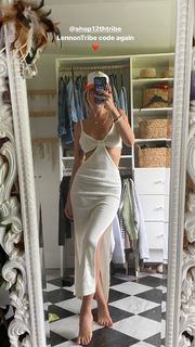 Lennon Stella feet photo 16