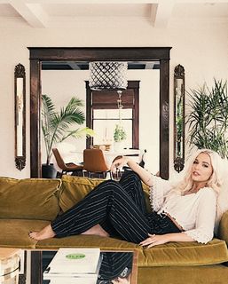 Lennon Stella feet photo 1