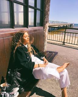 Lennon Stella feet photo 20