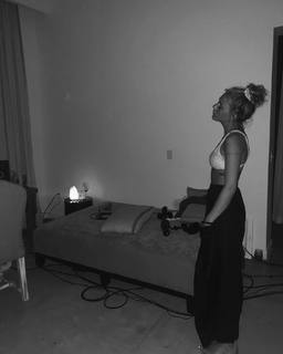Lennon Stella feet photo 19