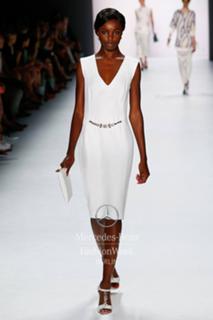 Leomie Anderson feet photo 20