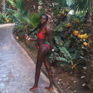 Leomie Anderson feet photo 3