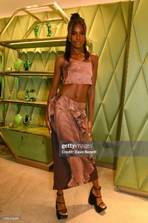 Leomie Anderson feet photo 19