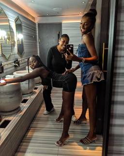 Leomie Anderson feet photo 20