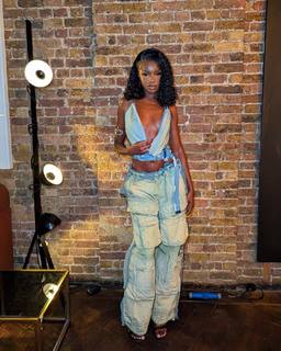 Leomie Anderson feet photo 18