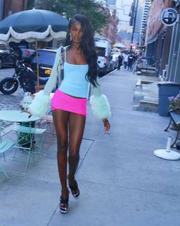 Leomie Anderson feet photo 8