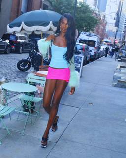 Leomie Anderson feet photo 6