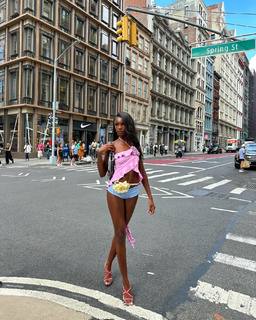 Leomie Anderson feet photo 19