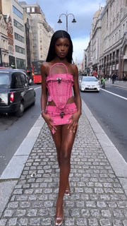 Leomie Anderson feet photo 14
