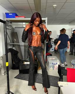 Leomie Anderson feet photo 11