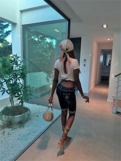 Leomie Anderson feet photo 15