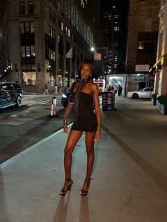 Leomie Anderson feet photo 5
