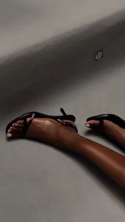 Leomie Anderson feet photo 20