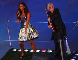 Leona Lewis feet photo thumbnail