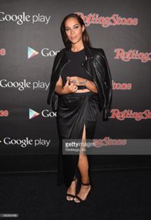 Leona Lewis feet photo thumbnail