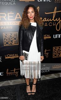 Leona Lewis feet photo thumbnail