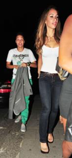 Leona Lewis feet photo thumbnail
