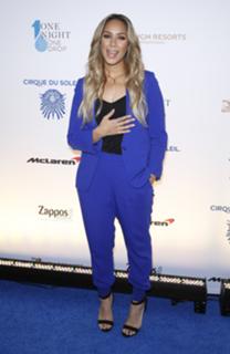 Leona Lewis feet photo thumbnail