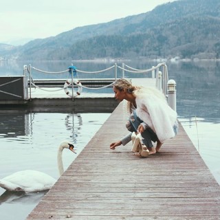 Leona Lewis feet photo thumbnail