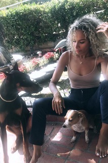 Leona Lewis feet photo thumbnail