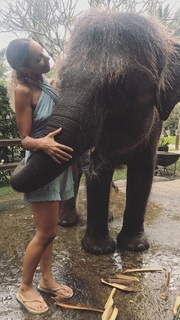 Leona Lewis feet photo thumbnail