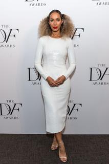 Leona Lewis feet photo thumbnail