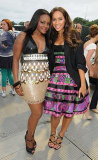 Leona Lewis feet photo thumbnail