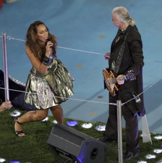 Leona Lewis feet photo thumbnail