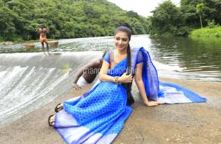 Leona Lishoy feet photo 2