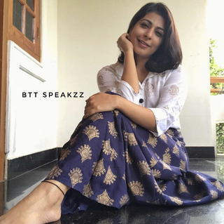 Leona Lishoy feet photo 4