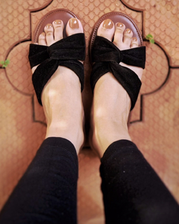 Leona Lishoy feet photo 12