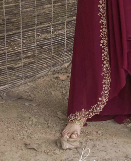 Leona Lishoy feet photo 15