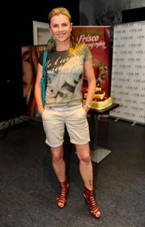 Leona Machálková feet photo 6