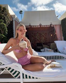 Leonie Hanne feet photo 11