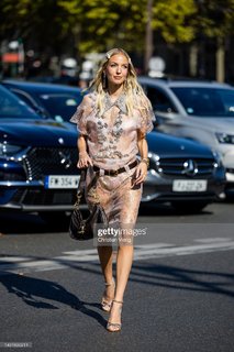 Leonie Hanne feet photo 2