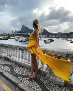 Leonie Hanne feet photo 1
