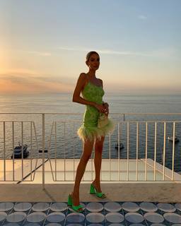 Leonie Hanne feet photo 3