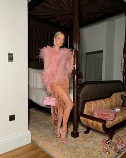 Leonie Hanne feet photo 7
