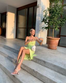Leonie Hanne feet photo 2