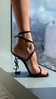 Leonie Hanne feet photo 19