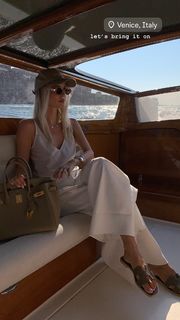 Leonie Hanne feet photo 1